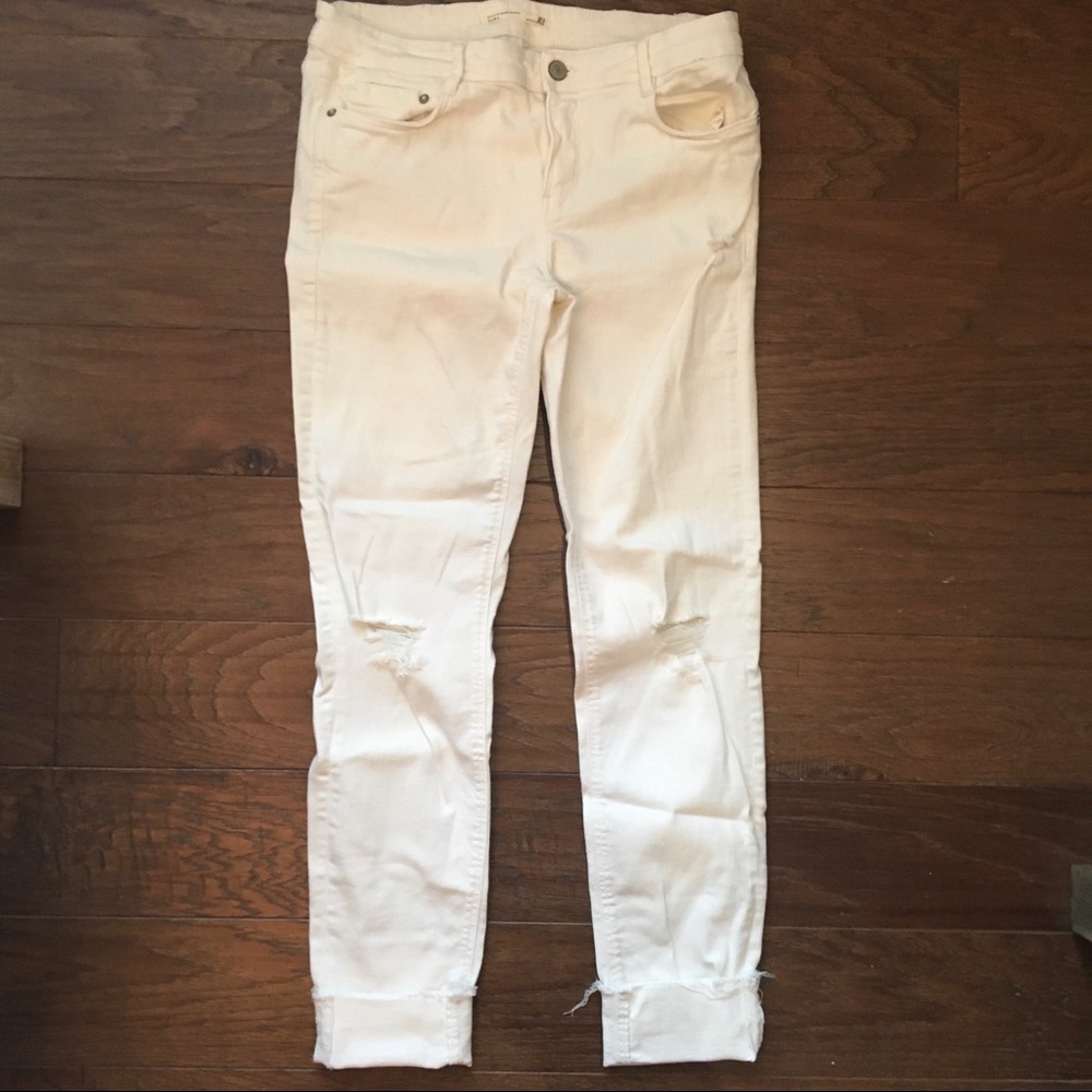 Zara Trafaluc white distressed jeans